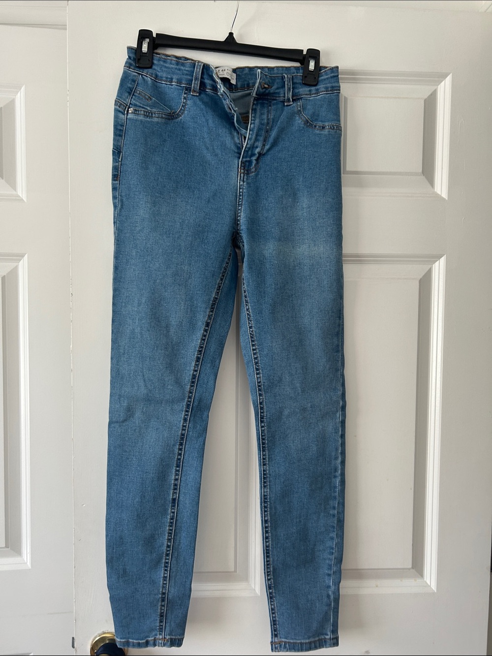 Classic Light Blue Men’s Jeans - Comfortable Everyday Denim